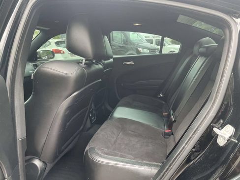 Used 2022 Dodge Charger R/T w/ Plus Group RWD image 13