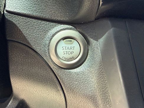 Used 2019 Nissan Sentra SV FWD image 10