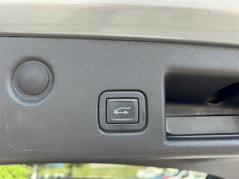 Used 2024 Chevrolet Equinox LT image 20