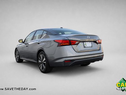 Used 2021 Nissan Altima 2.5 SV FWD image 6