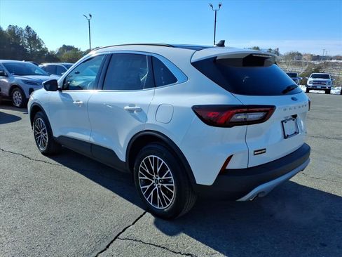 Used 2025 Ford Escape Base w/ PHEV Premium Package image 3