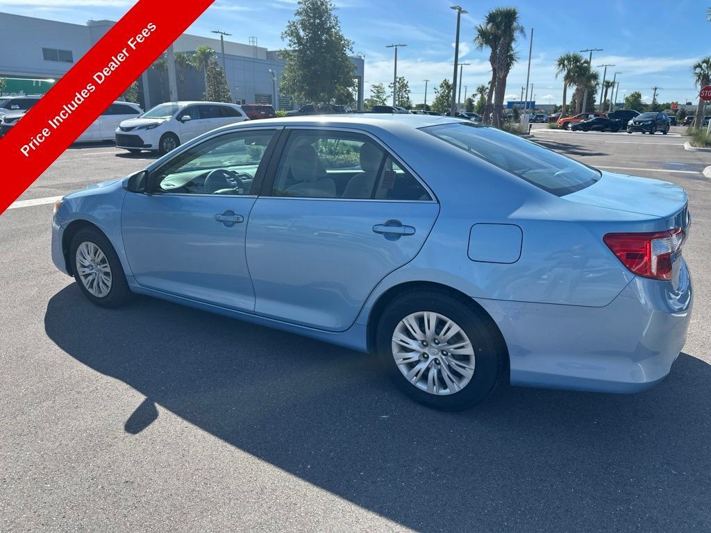 Used 2013 Toyota Camry FWD image 3