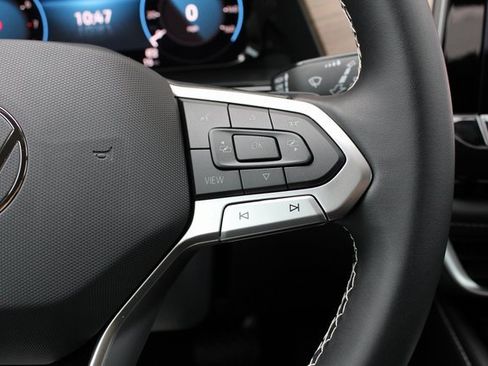 New 2026 Volkswagen Atlas SE image 13