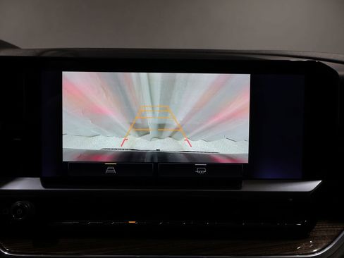 Used 2023 Chevrolet Silverado 1500 LT image 28