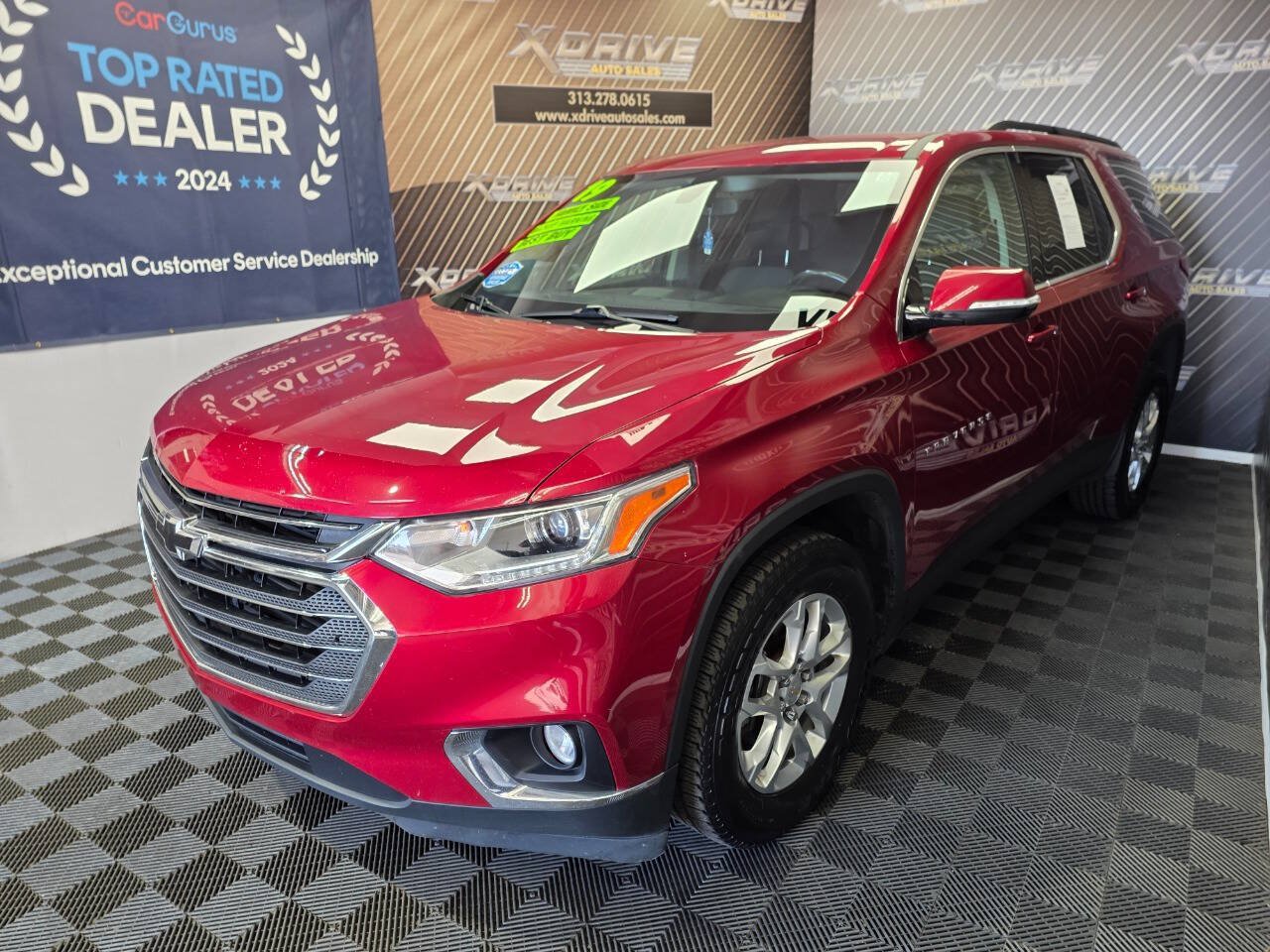 Used 2019 Chevrolet Traverse LT FWD image 1