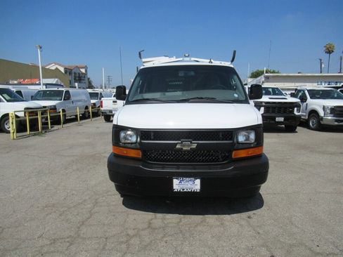 Used 2017 Chevrolet Express 2500 image 5