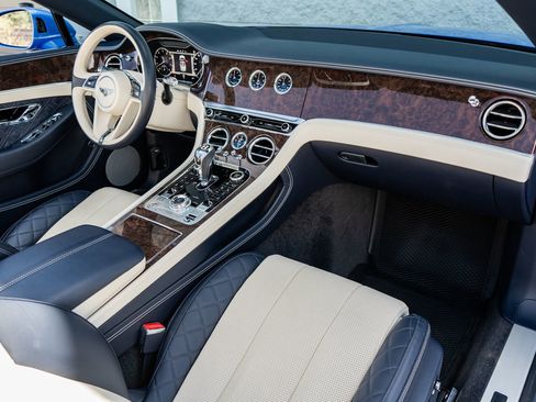 Used 2020 Bentley Continental GT AWD/4WD image 2