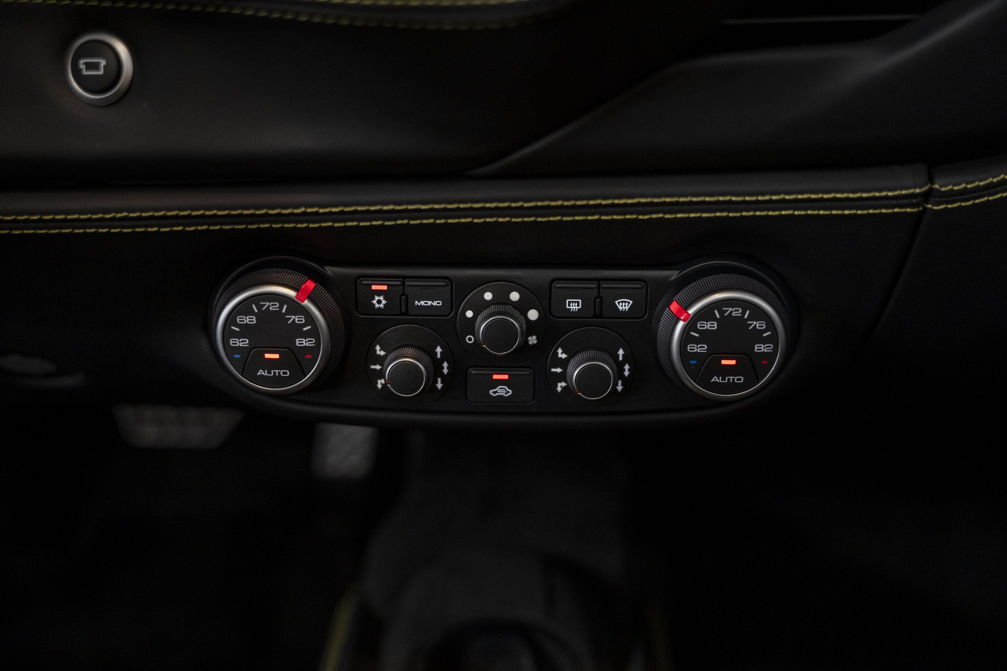 Used 2018 Ferrari 488 Spider RWD image 57