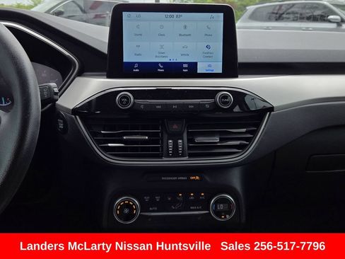 Used 2020 Ford Escape SE FWD image 18