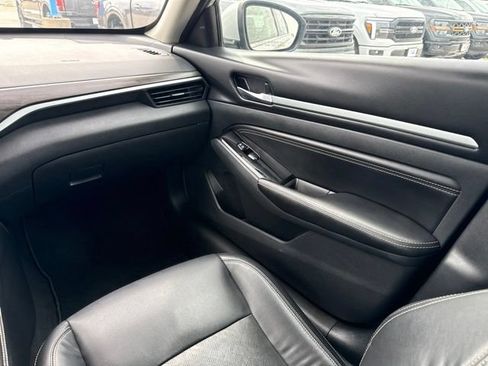 Used 2023 Nissan Altima 2.5 SL FWD image 19