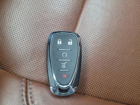 Used 2018 Chevrolet Traverse High Country image 32