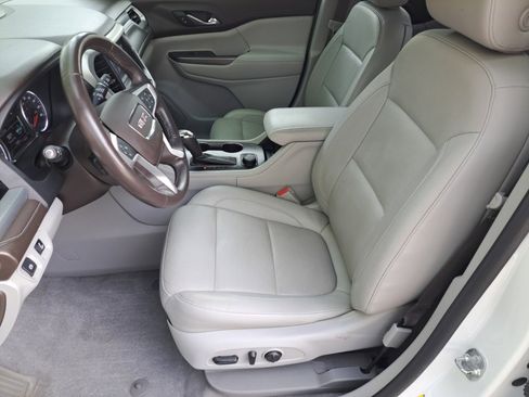 Used 2019 GMC Acadia SLT AWD/4WD image 9