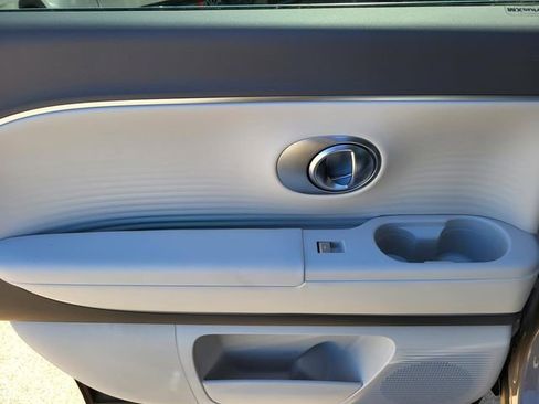 New 2026 Hyundai Ioniq 9 SEL image 10