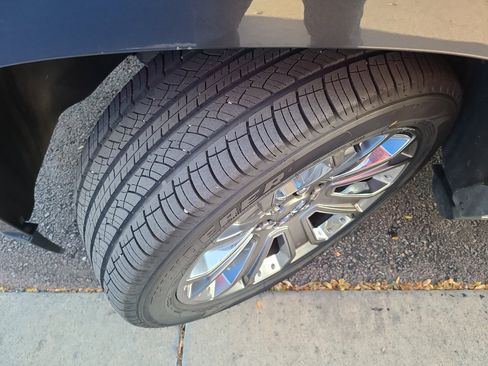 Used 2015 GMC Yukon XL Denali w/ Premium Package image 36