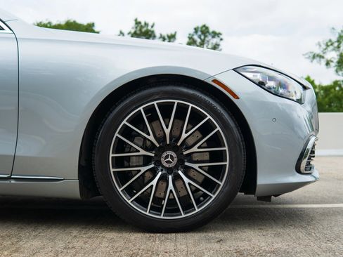 Used 2023 Mercedes-Benz S 580 4MATIC Sedan w/ Warmth & Comfort Package image 22