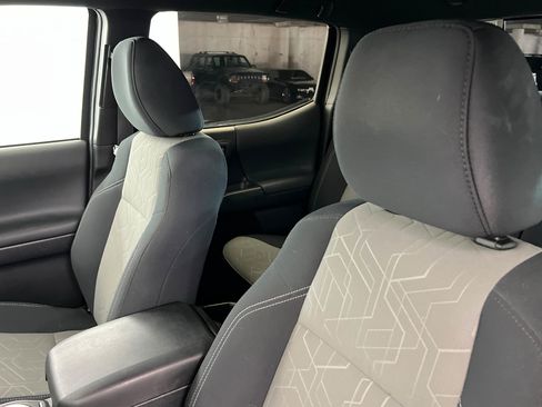 Certified 2023 Toyota Tacoma TRD Sport AWD/4WD image 17