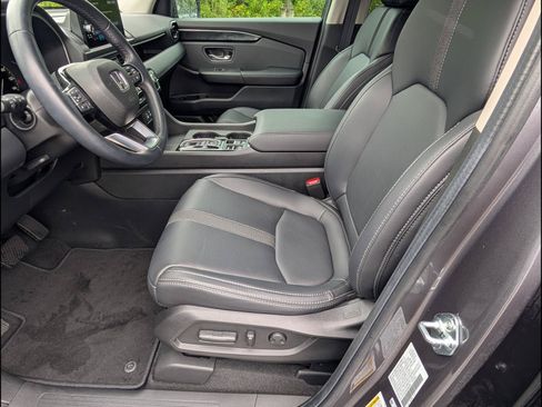Certified 2025 Honda Pilot EX-L image 14