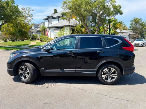 Used 2017 Honda CR-V LX image 4