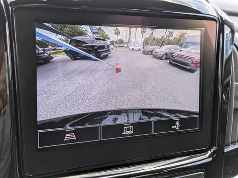 Certified 2023 Chevrolet Traverse LT FWD image 16