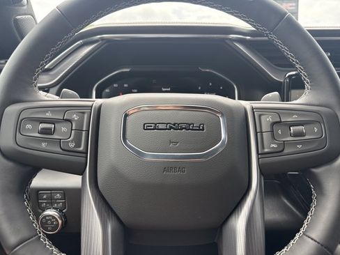 New 2026 GMC Sierra 1500 Denali Ultimate w/ LPO, Black Badging Package AWD/4WD image 23