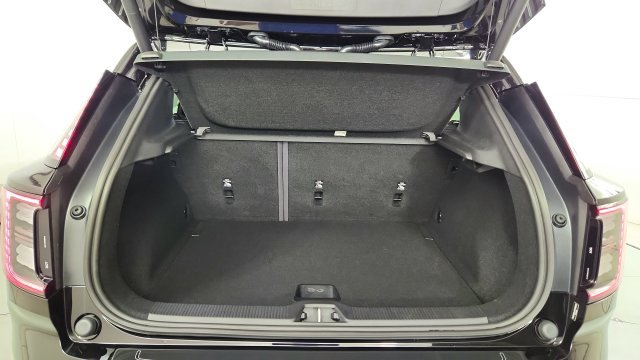 New 2026 Volvo EX30 Ultra w/ Protection Package Premier AWD/4WD image 35