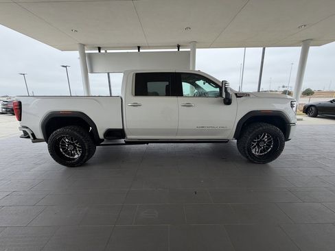 Used 2024 GMC Sierra 3500 Denali w/ Denali Reserve Package image 5