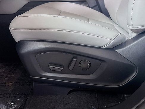 New 2026 Ford Explorer Active AWD/4WD image 20