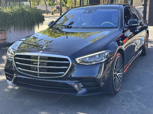 Used 2022 Mercedes-Benz S 500 4MATIC image 4