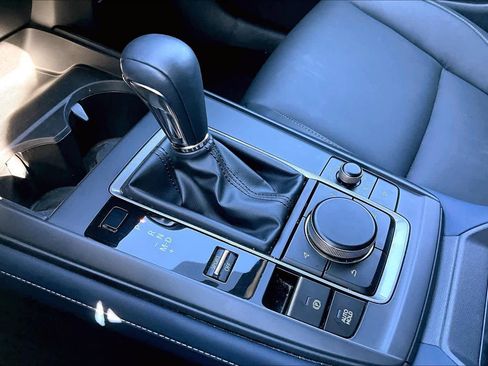 Used 2021 MAZDA CX-30 FWD 2.5 S w/ Select Package image 16