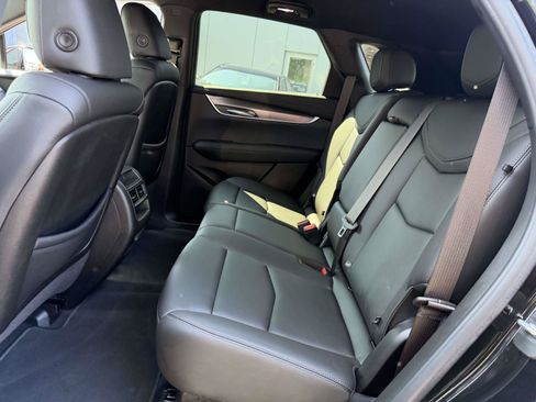 Certified 2024 Cadillac XT5 Luxury AWD/4WD image 13