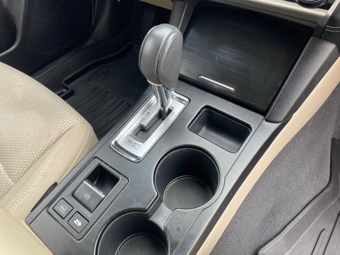 Used 2019 Subaru Outback 2.5i Premium w/ Popular Package #2 image 16