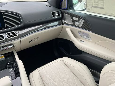 Used 2025 Mercedes-Benz GLS 63 AMG 4MATIC image 45