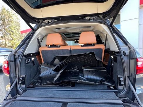 Used 2021 BMW X7 xDrive40i w/ Premium Package image 40