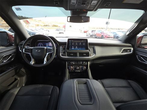 Used 2024 Chevrolet Tahoe Z71 w/ Luxury Package image 29