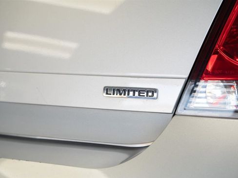 Used 2014 Chevrolet Impala LT w/ LT Sunroof Package FWD image 7