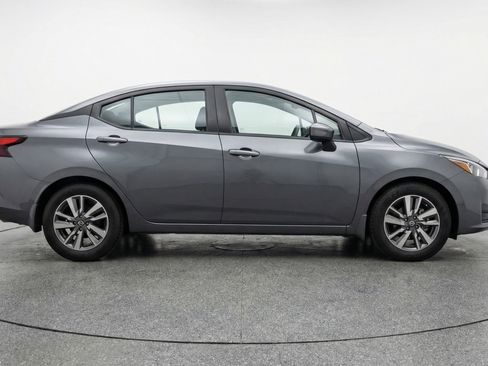 Used 2025 Nissan Versa SV image 11