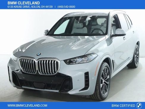 Certified 2024 BMW X5 xDrive40i w/ M Sport Package image 1