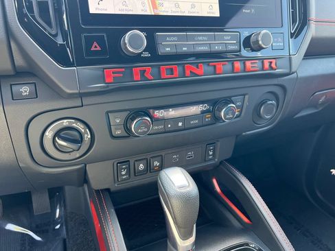 Used 2025 Nissan Frontier PRO-4X w/ Pro Premium Package AWD/4WD image 27