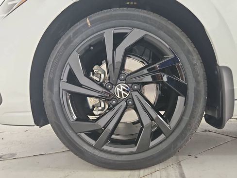 New 2026 Volkswagen Jetta SE FWD image 12