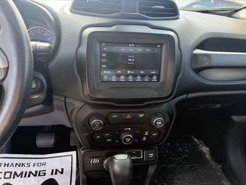 Used 2020 Jeep Renegade Limited w/ Safety and Security Group image 19