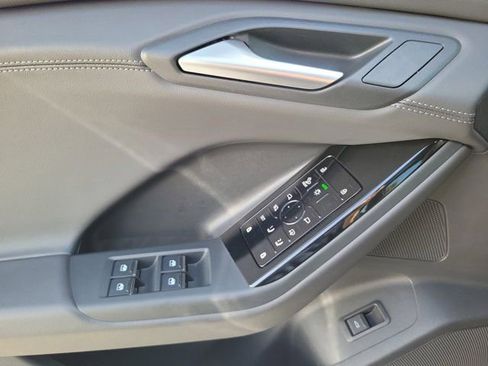 Certified 2025 Audi Q6 e-tron Premium Plus w/ Premium Plus RWD image 20