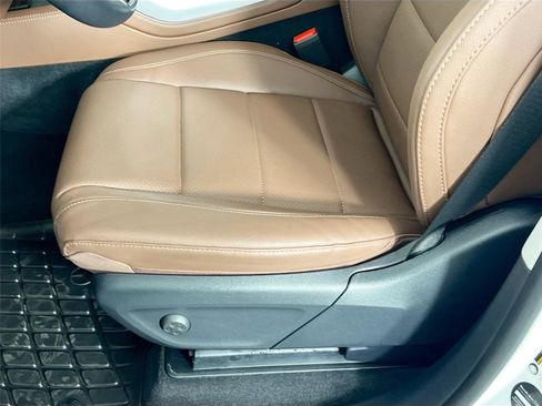 Certified 2025 Mercedes-Benz GLE 350 4MATIC image 18