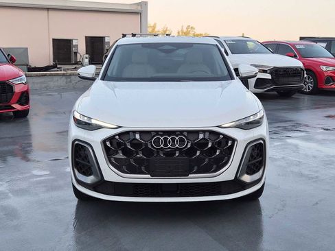 Certified 2025 Audi Q5 Premium Plus w/ Premium Plus image 9