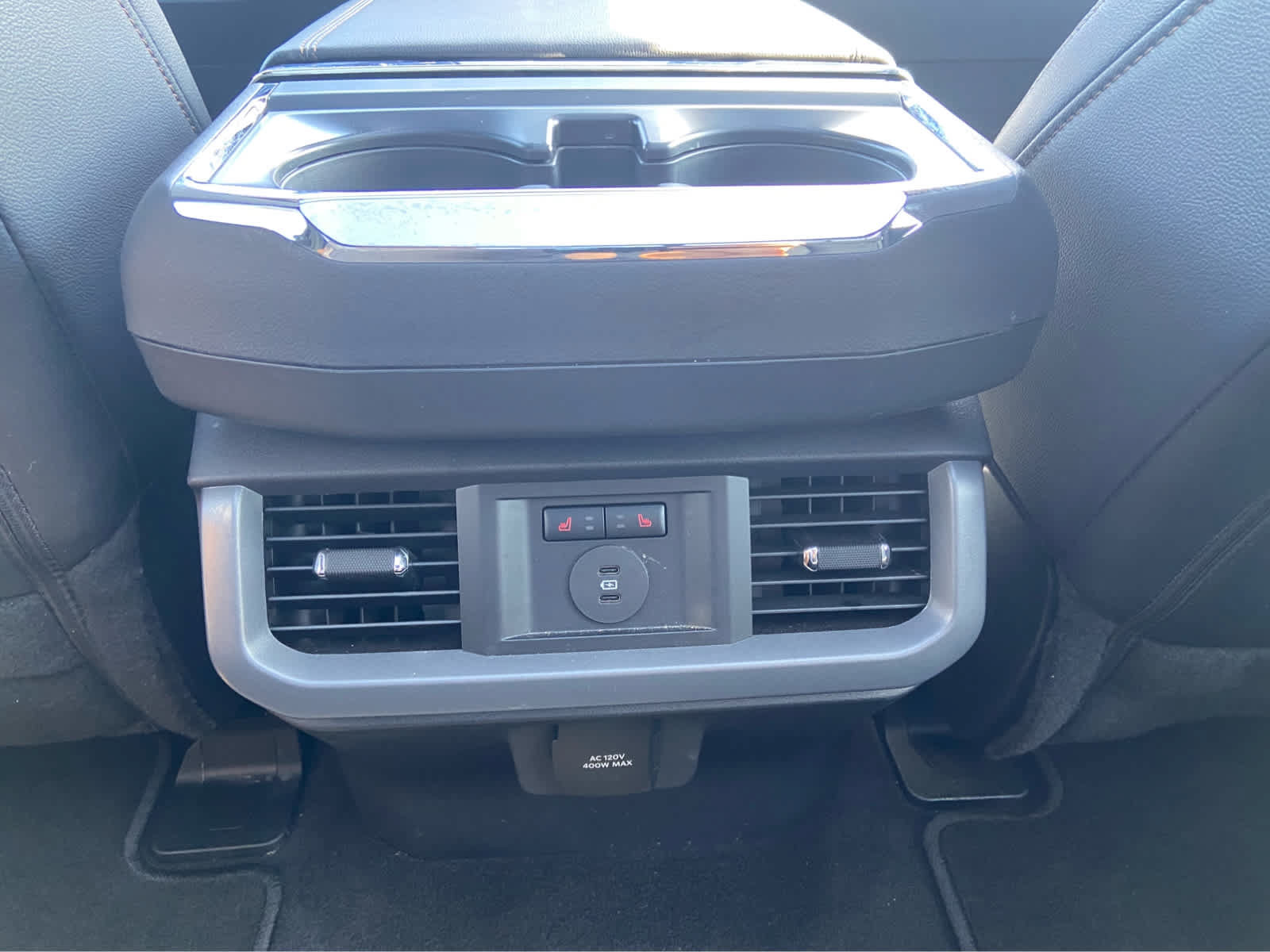 Used 2025 Ford F150 Lariat w/ Equipment Group 502A High AWD/4WD image 16