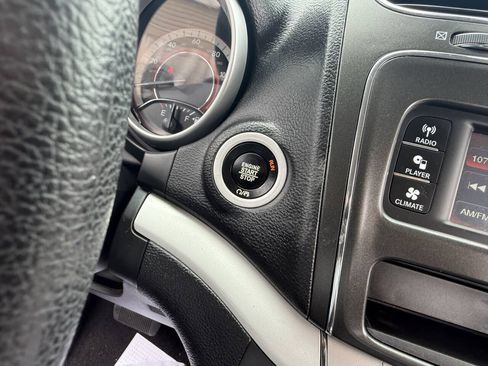 Used 2020 Dodge Journey SE w/ Blacktop Package FWD image 9