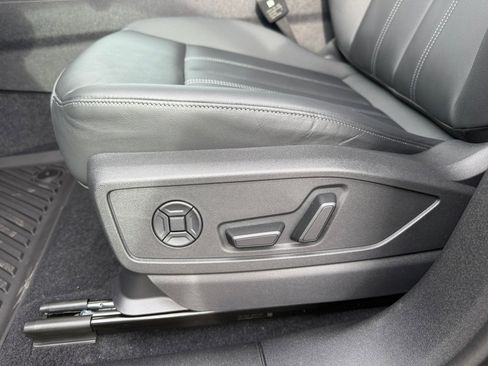 New 2025 Audi Q5 Premium image 30