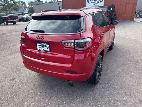 Used 2022 Jeep Compass Limited AWD/4WD image 7
