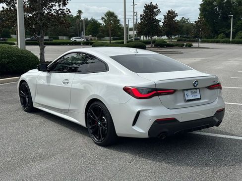 Used 2022 BMW 430i Coupe w/ M Sport Package RWD image 3