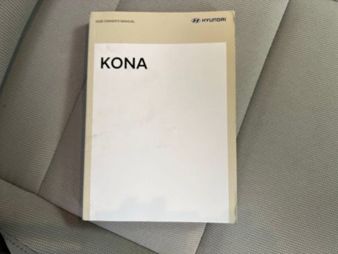Used 2025 Hyundai Kona SEL FWD image 34