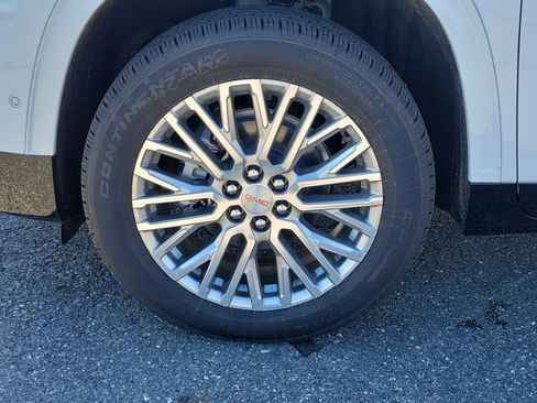 New 2026 GMC Acadia Denali w/ Super Cruise Package image 11